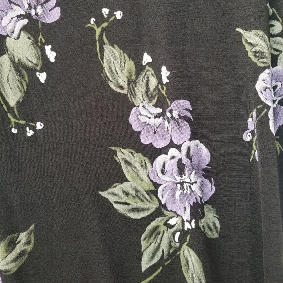 Kathy Ireland Essentials Top. Size L - Picture 2 of 11